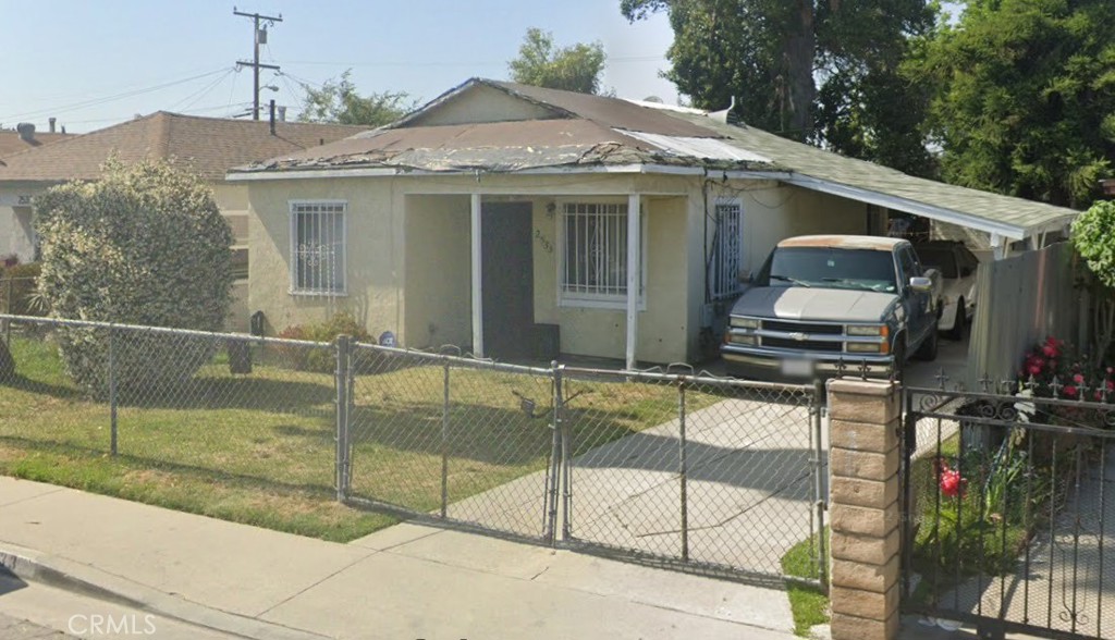 2533 E 131st Street Property Photo