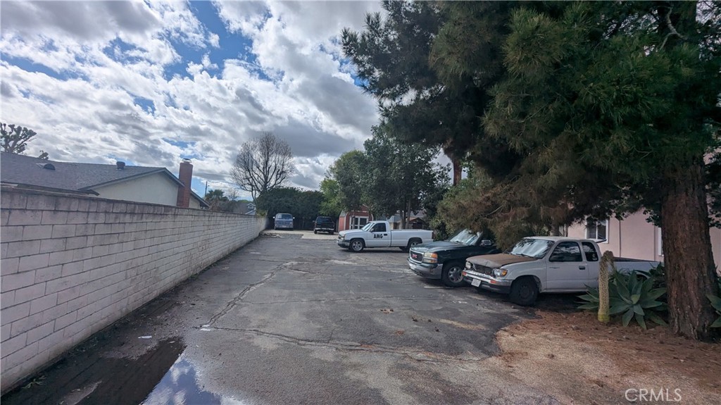424 W 7th Street Property Photo 12
