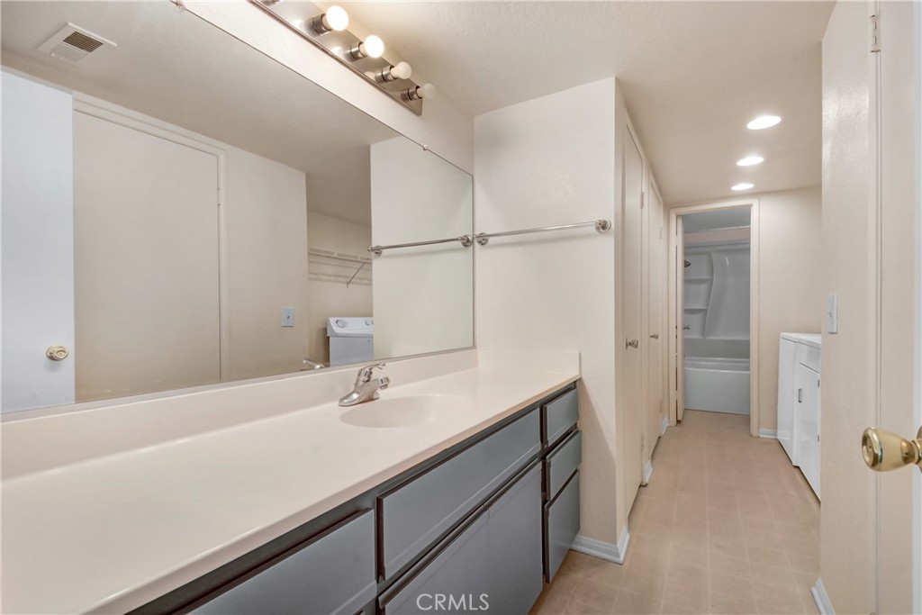 10655 Lemon Avenue 3704 Property Photo 5