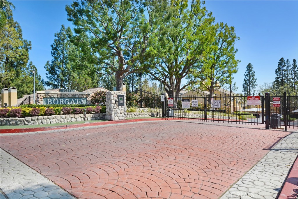 10655 Lemon Avenue 3704 Property Photo 11
