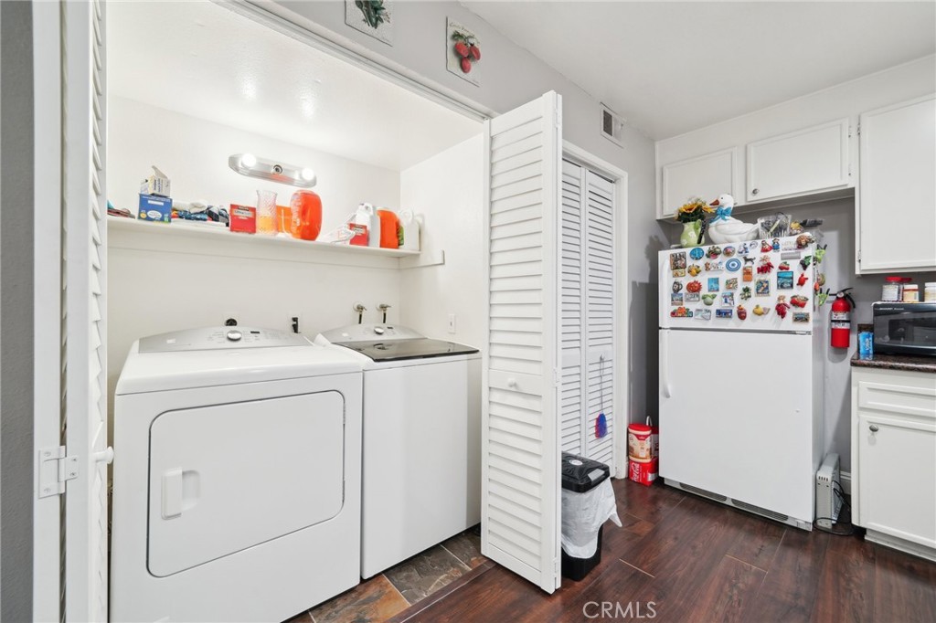 9030 Newport Avenue 23 Property Photo 12