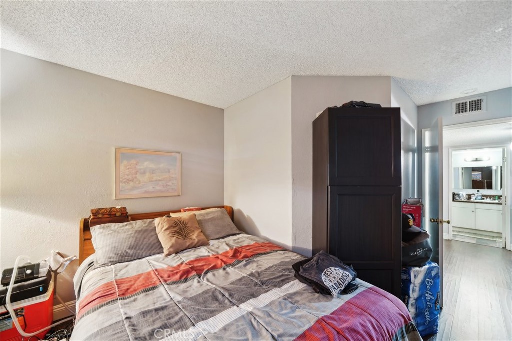 9030 Newport Avenue 23 Property Photo 13