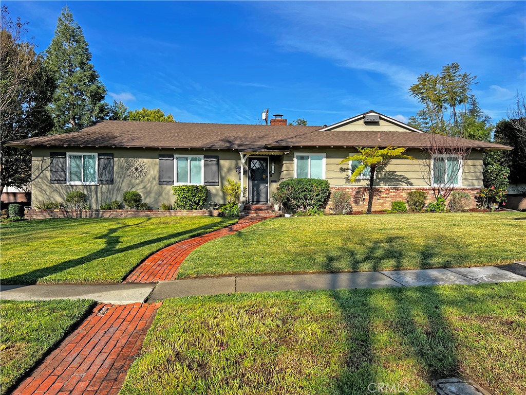 1423 N 1st Avenue Property Photo