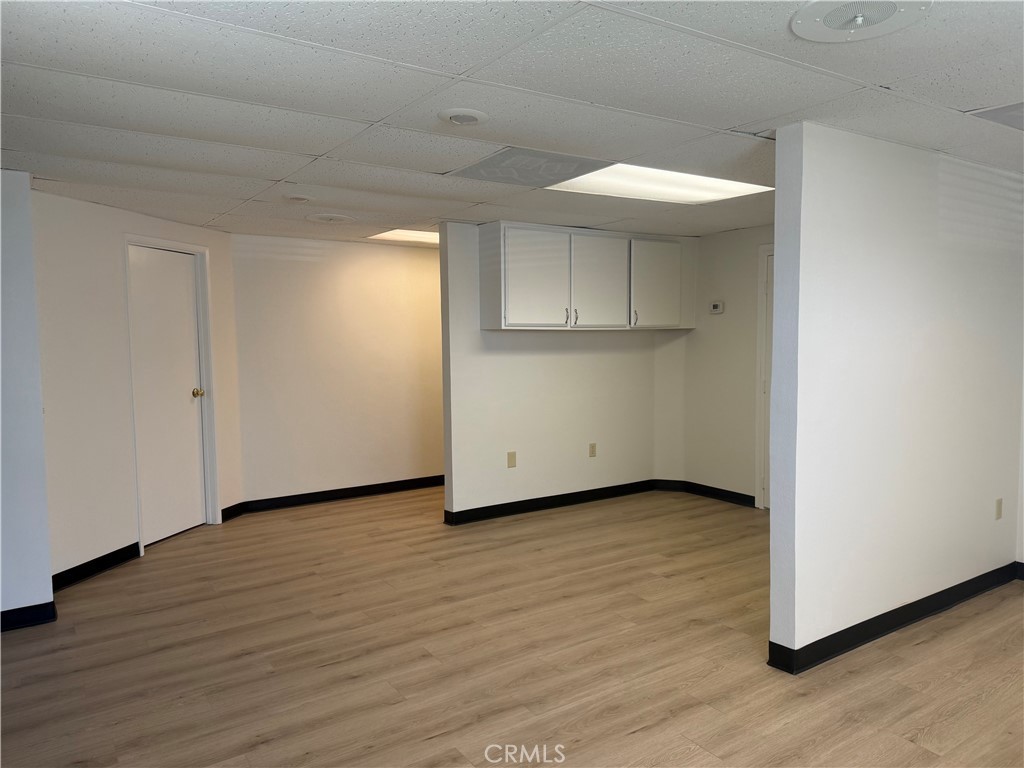 237 N Riverside Avenue Property Photo 6