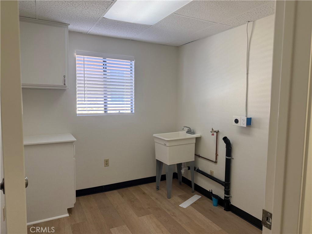 237 N Riverside Avenue Property Photo 11