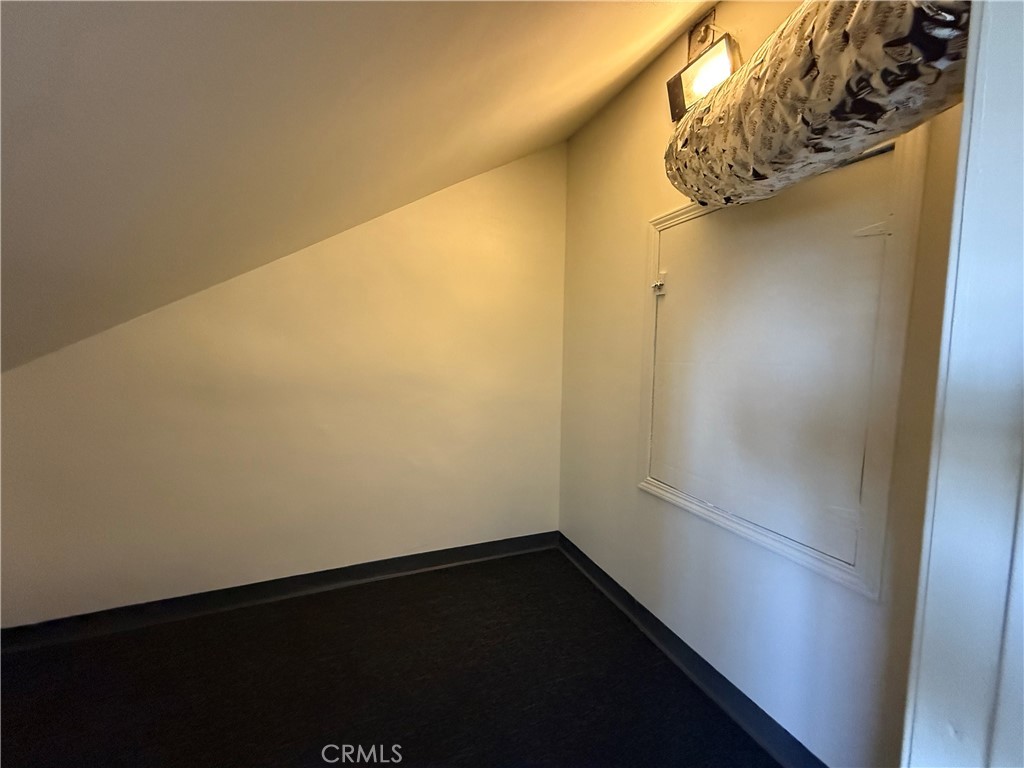 237 N Riverside Avenue Property Photo 33