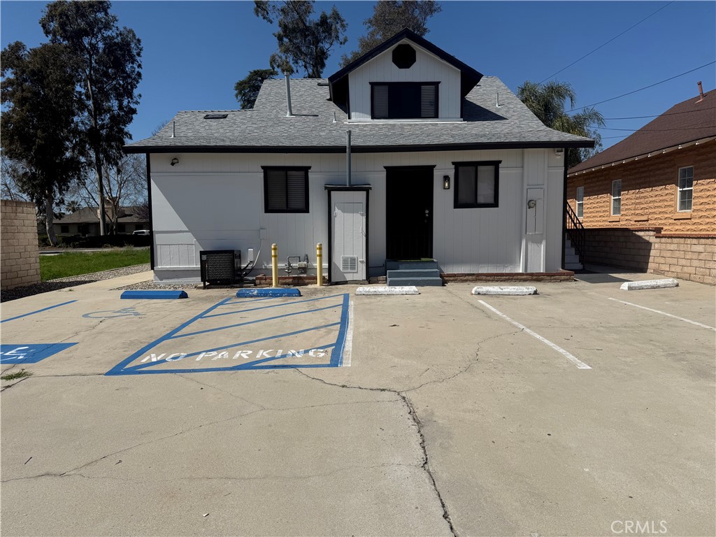 237 N Riverside Avenue Property Photo 37
