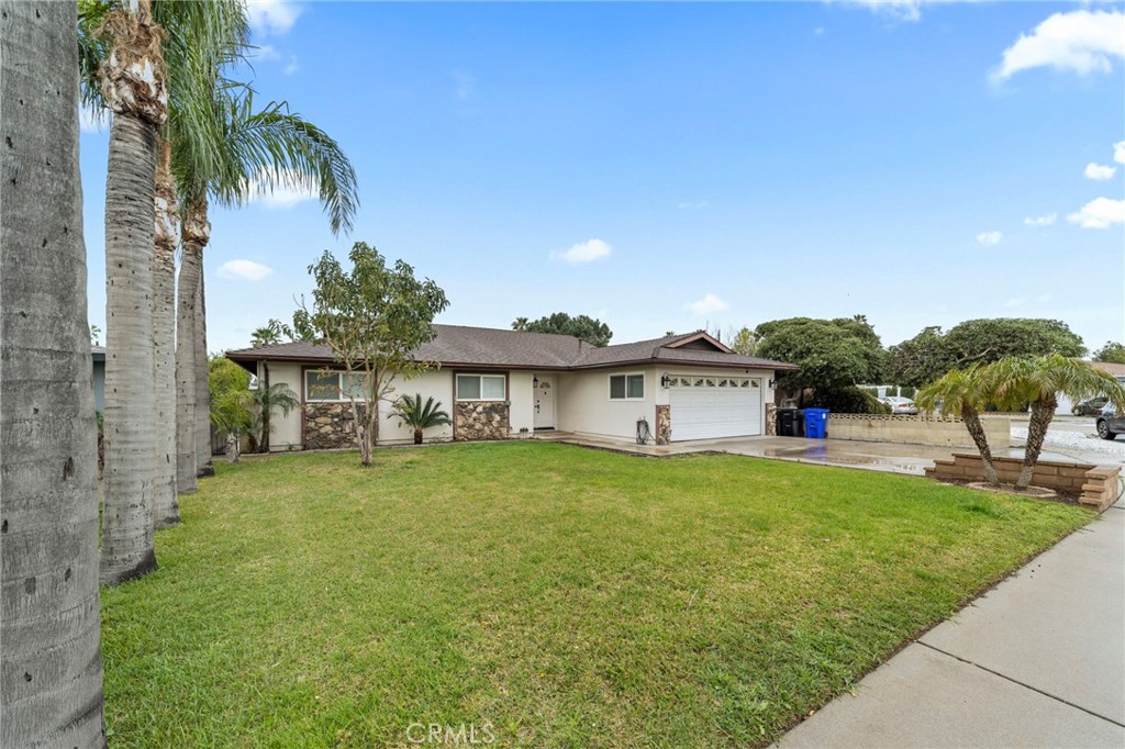 17435 Hawthorne Court Property Photo 5
