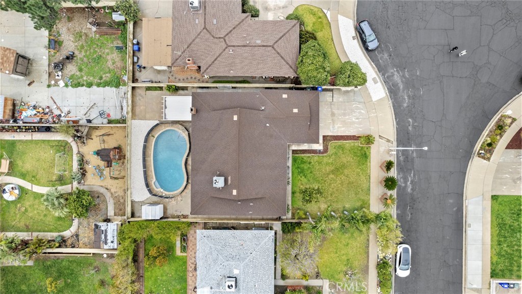 17435 Hawthorne Court Property Photo 32