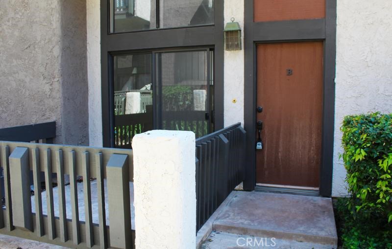 1919 Huntington Drive B Property Photo