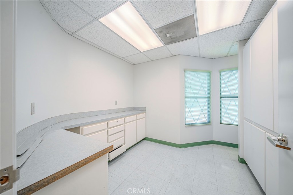 315 E Route 66 Property Photo 51