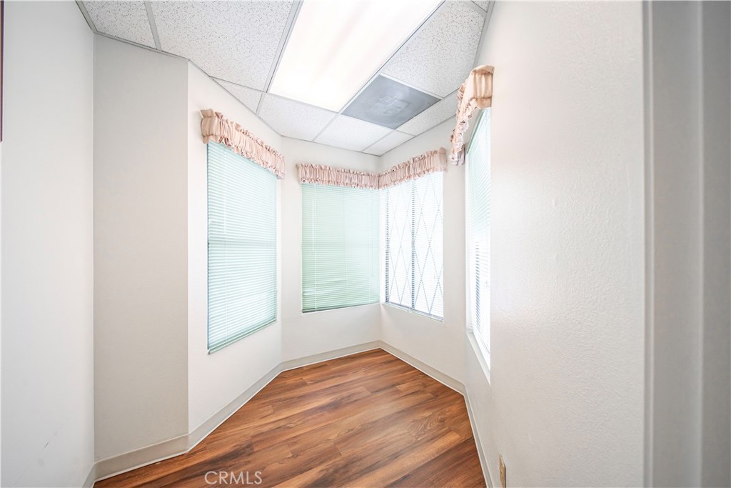 315 E Route 66 Property Photo 58