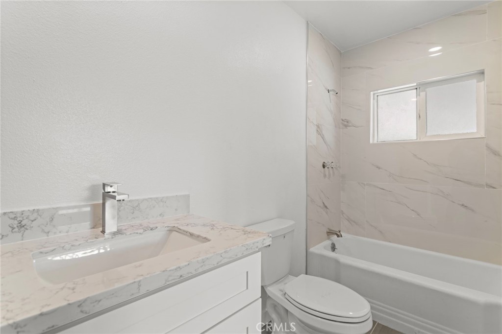 7877 Kempster Avenue Property Photo 20