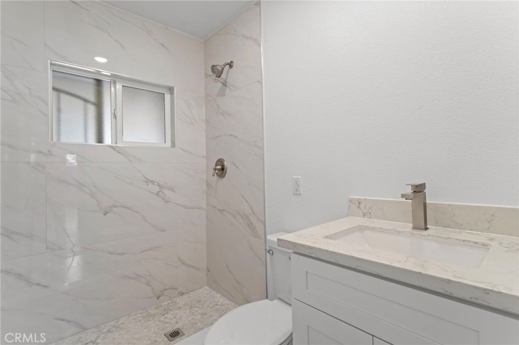 7877 Kempster Avenue Property Photo 21