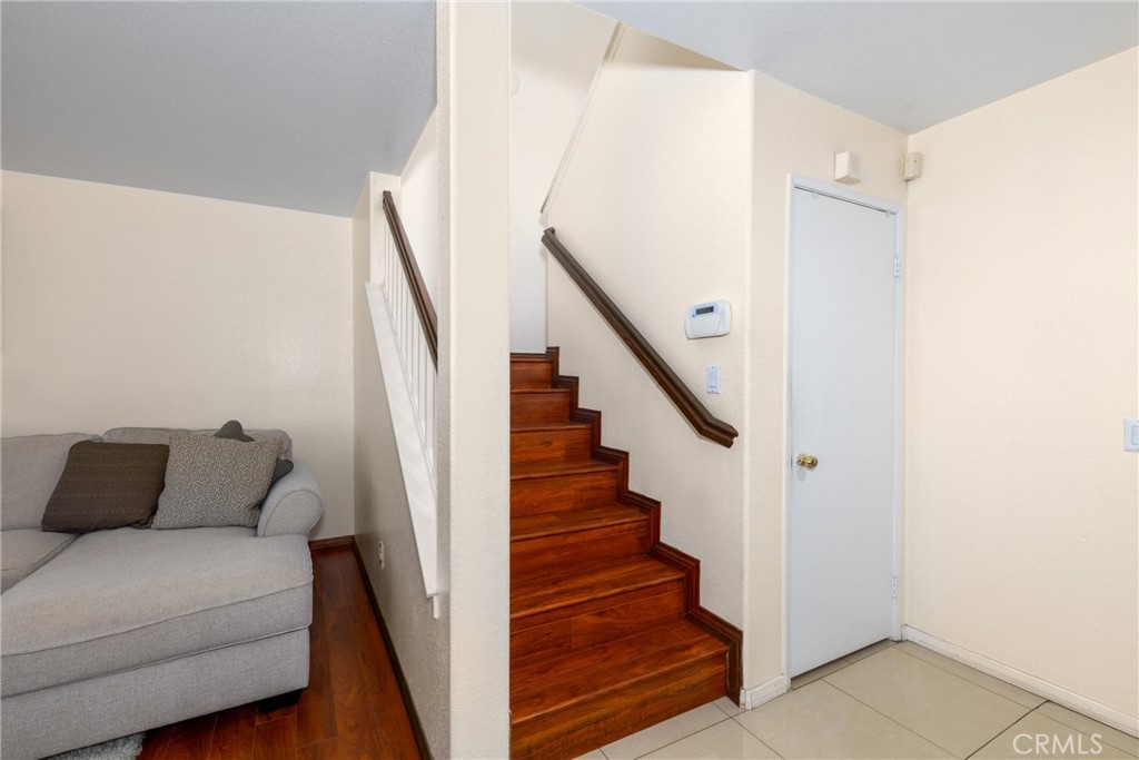 17058 La Vesu Road Property Photo 5