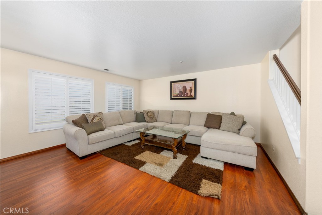 17058 La Vesu Road Property Photo 7