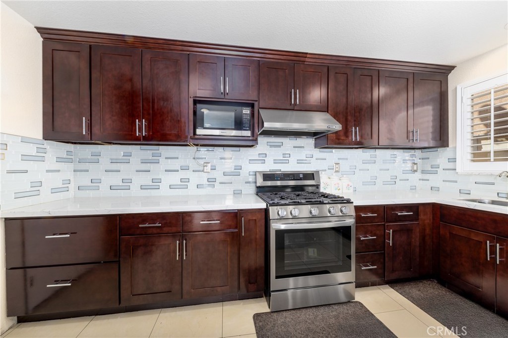 17058 La Vesu Road Property Photo 14
