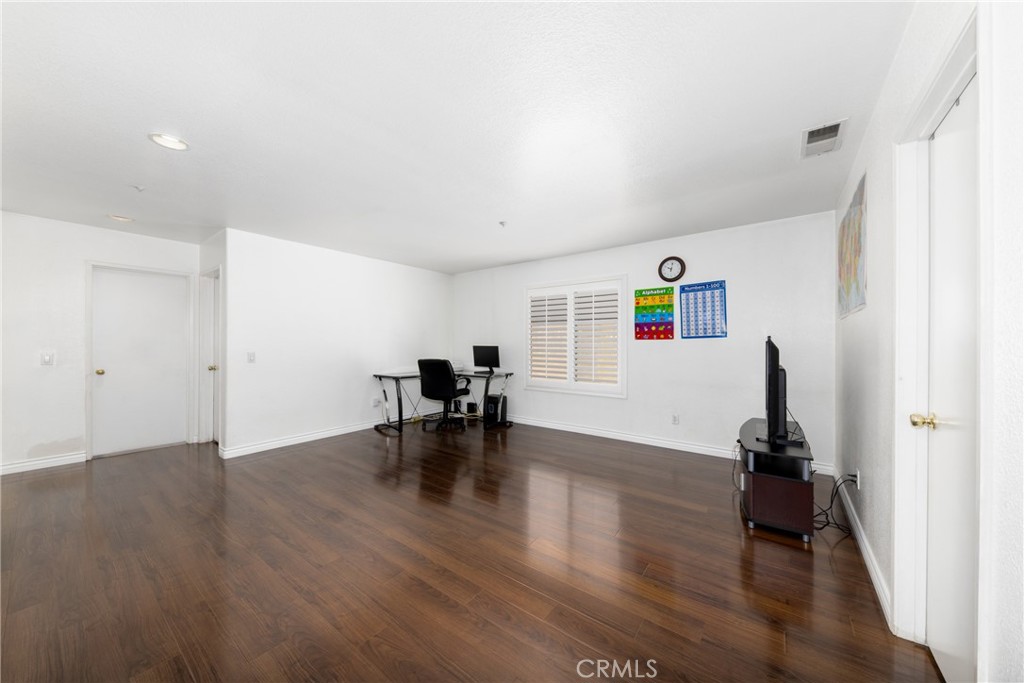 17058 La Vesu Road Property Photo 21