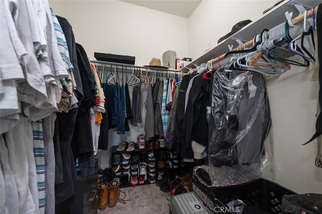 4055 N Redwood Avenue Property Photo 26