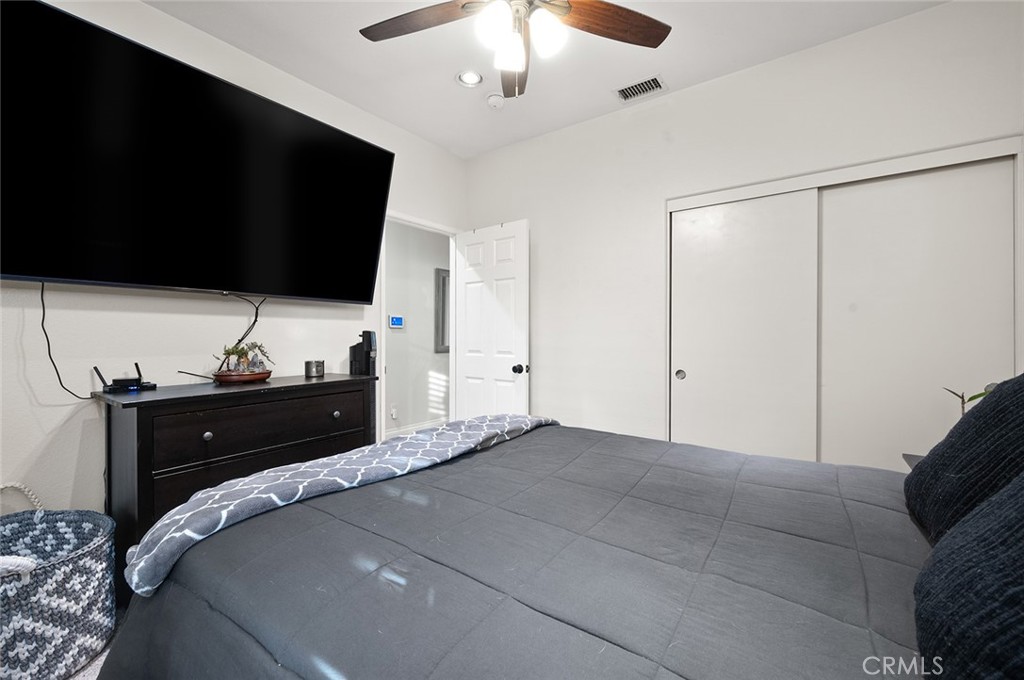 4055 N Redwood Avenue Property Photo 29