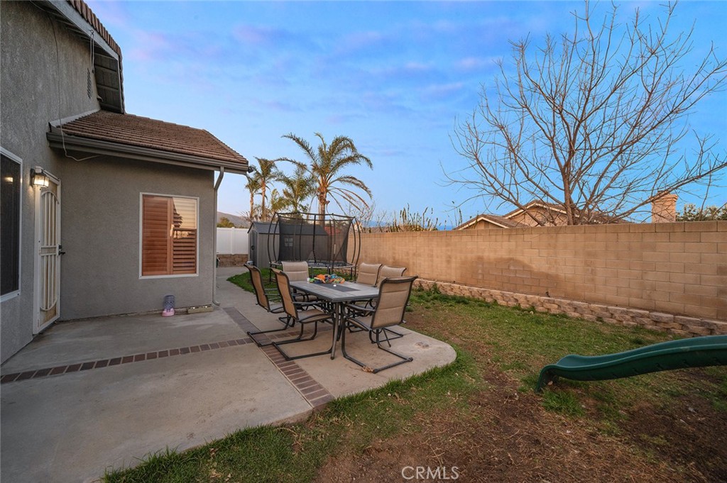 4055 N Redwood Avenue Property Photo 35
