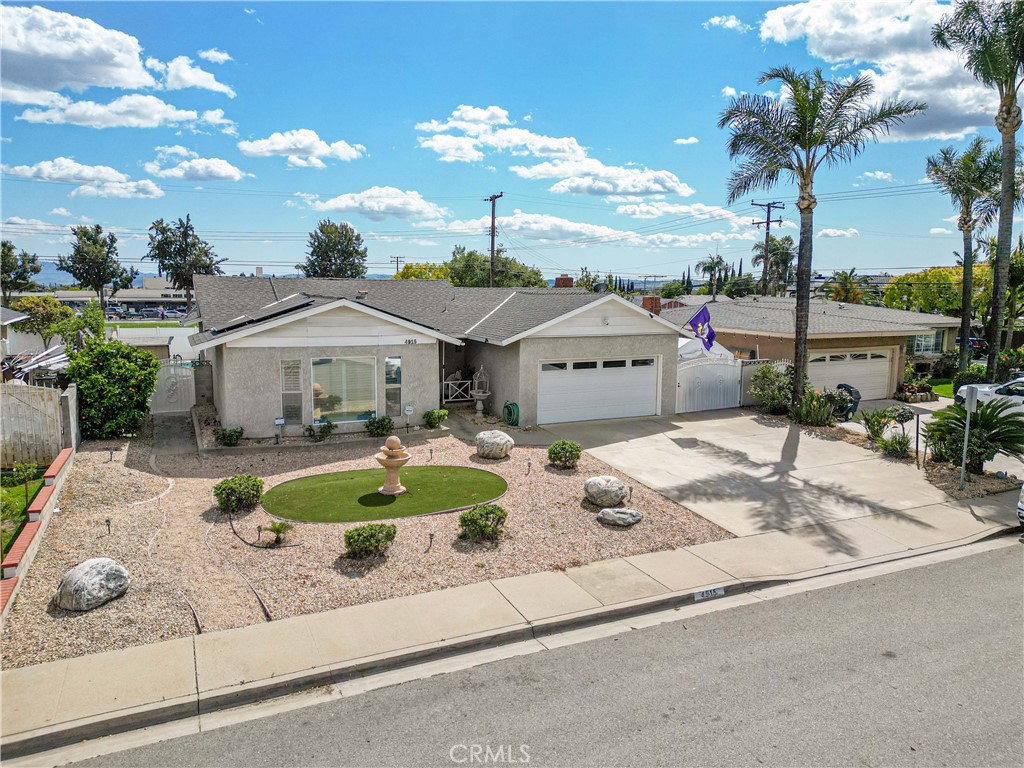 4915 Denver Street Property Photo 1