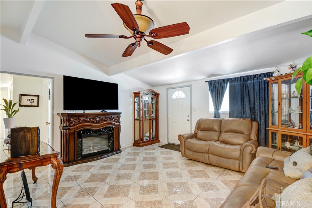 442 San Andreas Road Property Photo 4
