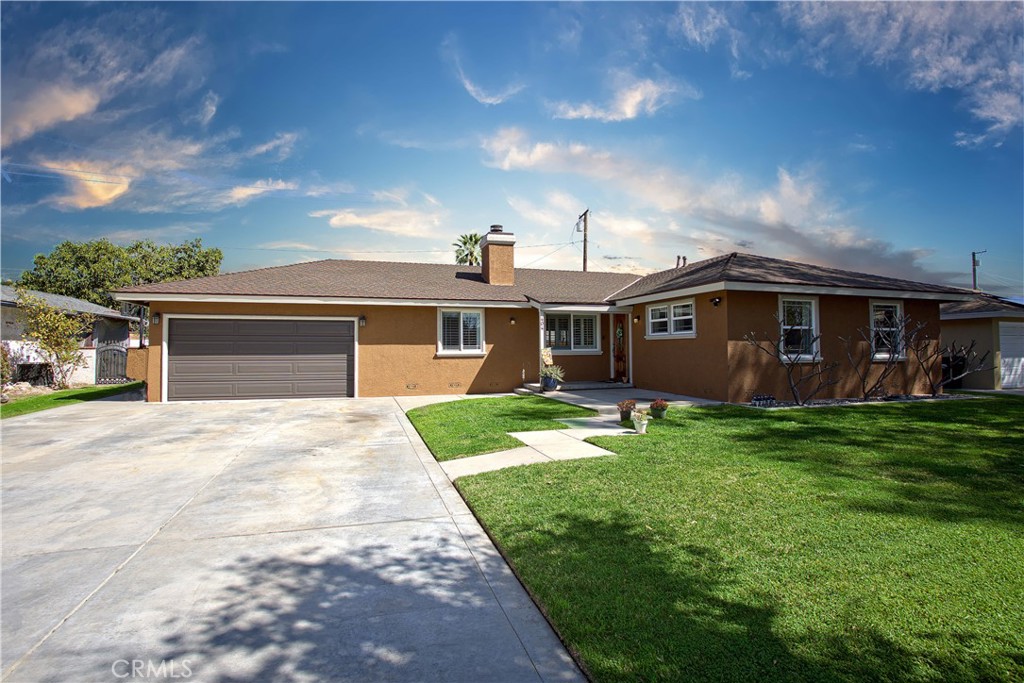 404 N Houser Drive Property Photo