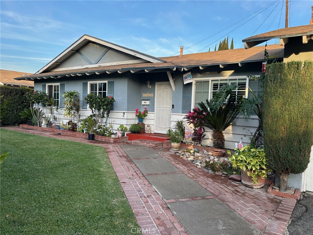 11825 Basye Street Property Photo