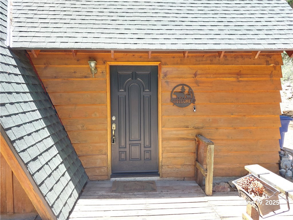 1238 Shasta Lane Property Photo 4