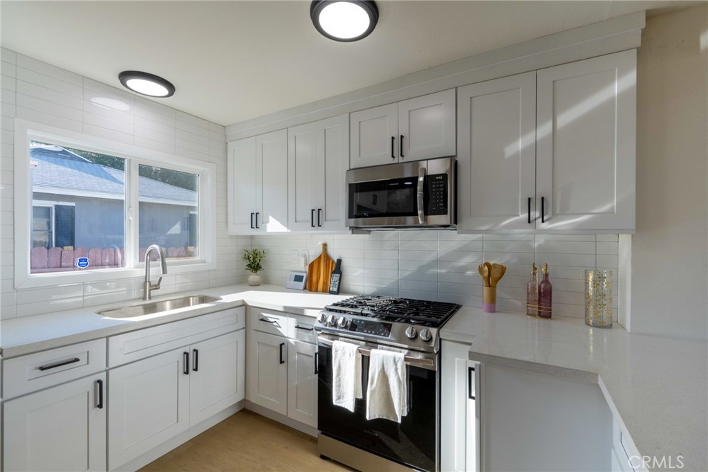 2998 N H Street Property Photo 12