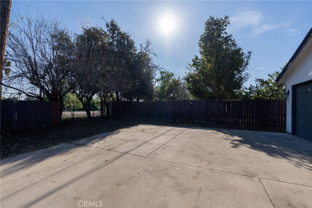 2998 N H Street Property Photo 30