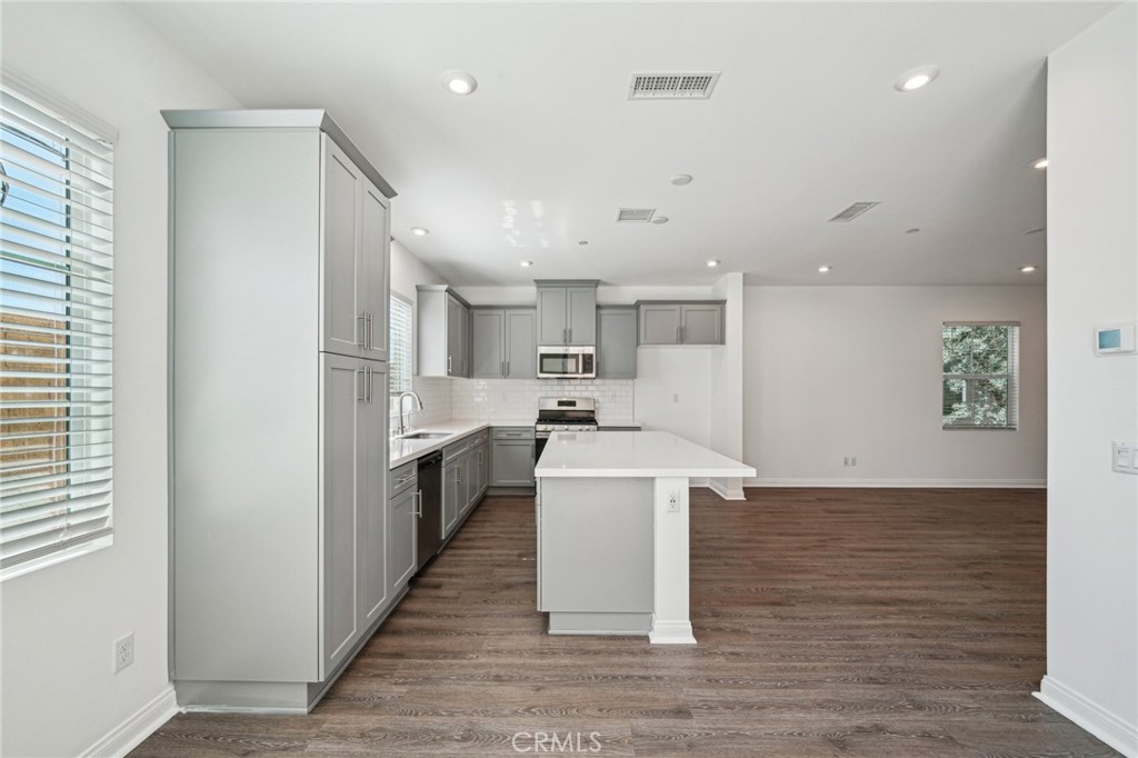 16077 Narni Lane Property Photo 9