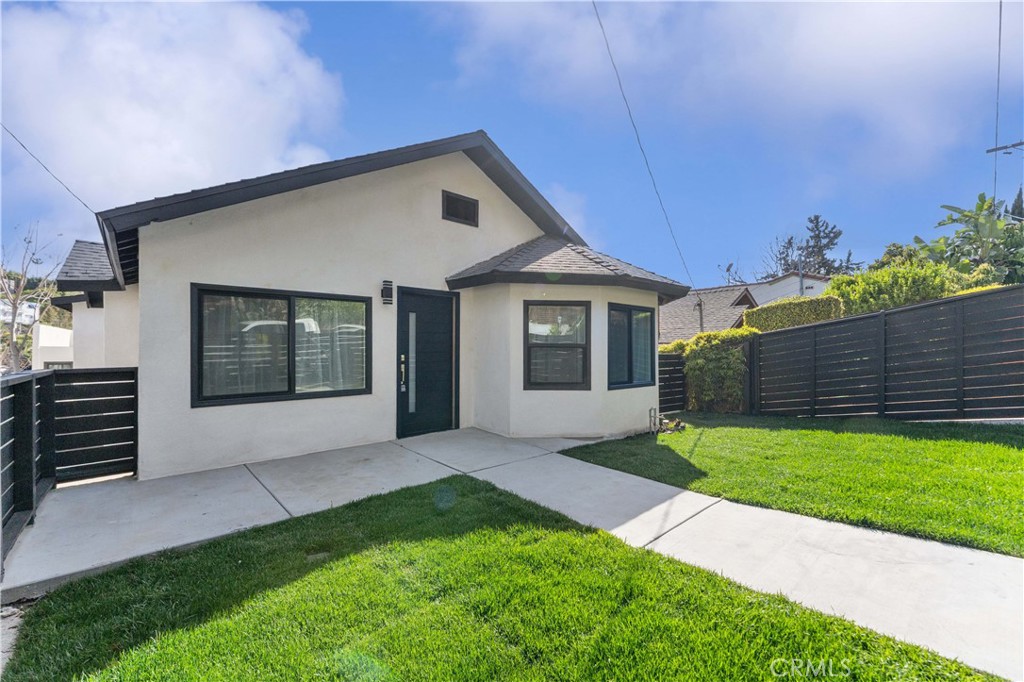 3914 Fernwood Avenue Property Photo