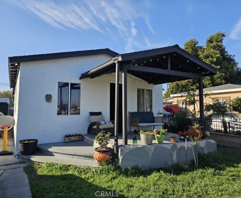 11001 Duncan Avenue Property Photo