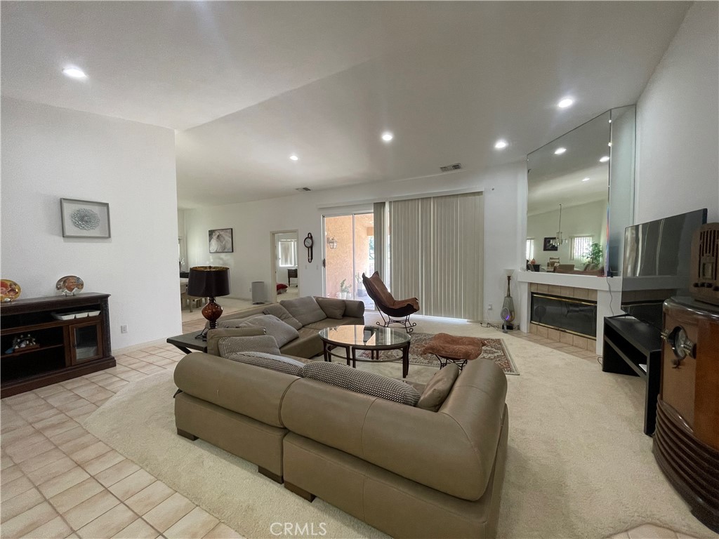 8731 Clubhouse Boulevard Property Photo
