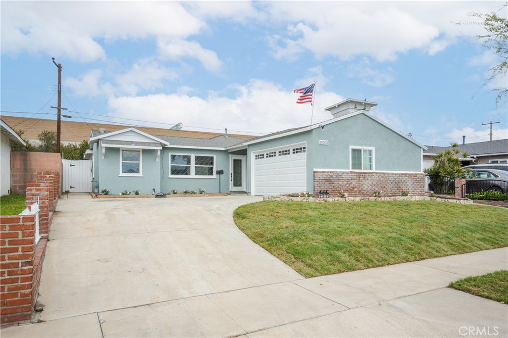 10205 Brockway Street Property Photo