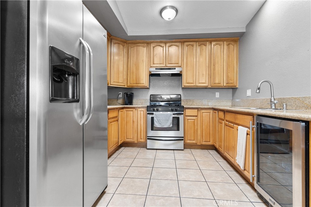 7782 Oleander Avenue Property Photo 4