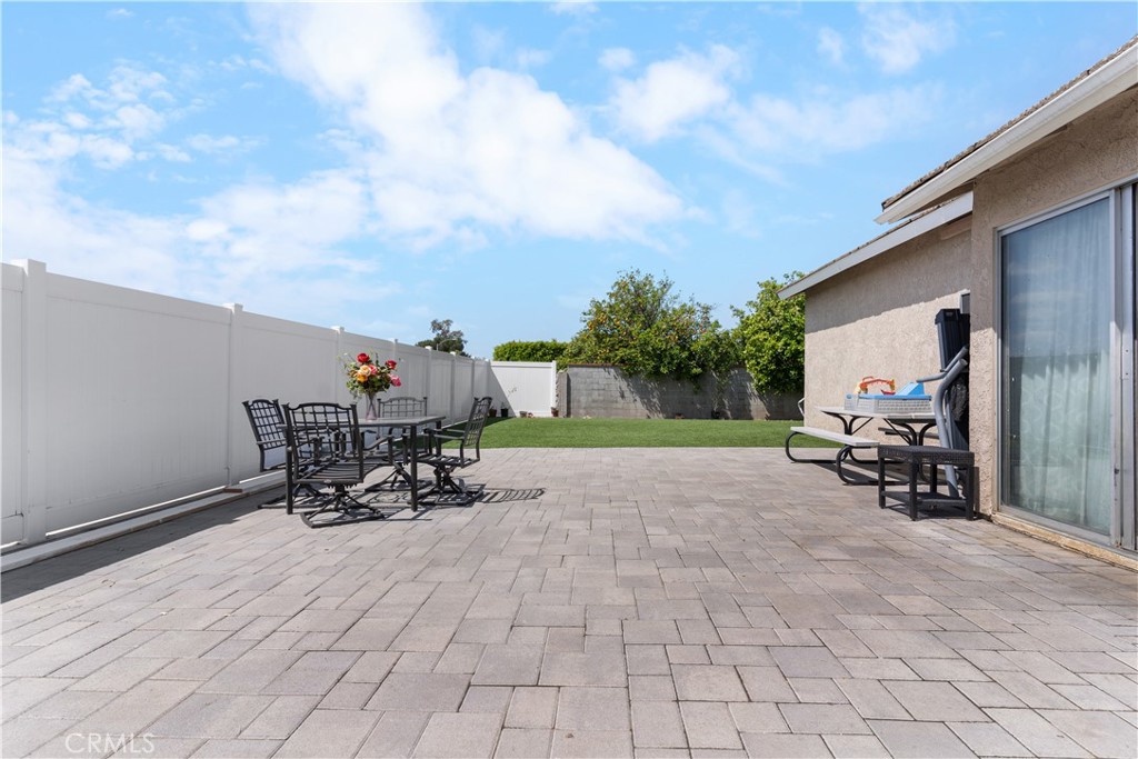 7782 Oleander Avenue Property Photo 24
