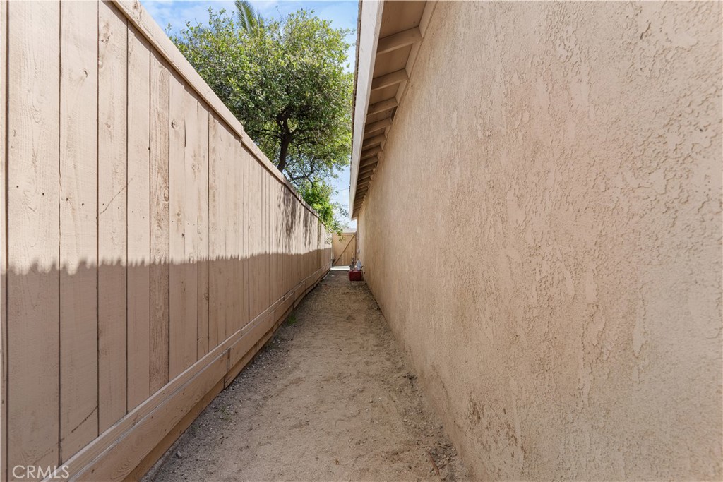 7782 Oleander Avenue Property Photo 30