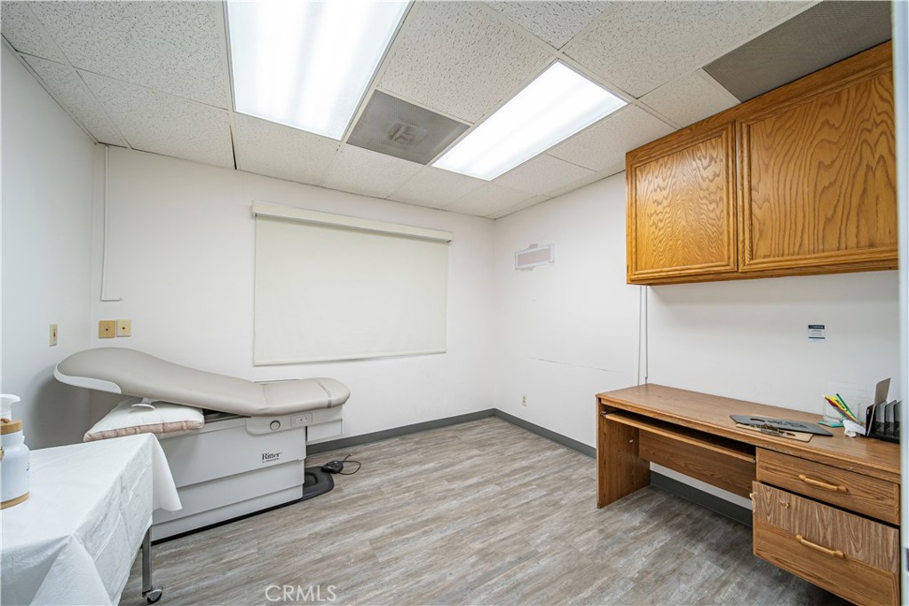315 E Route 66 102 Property Photo 48