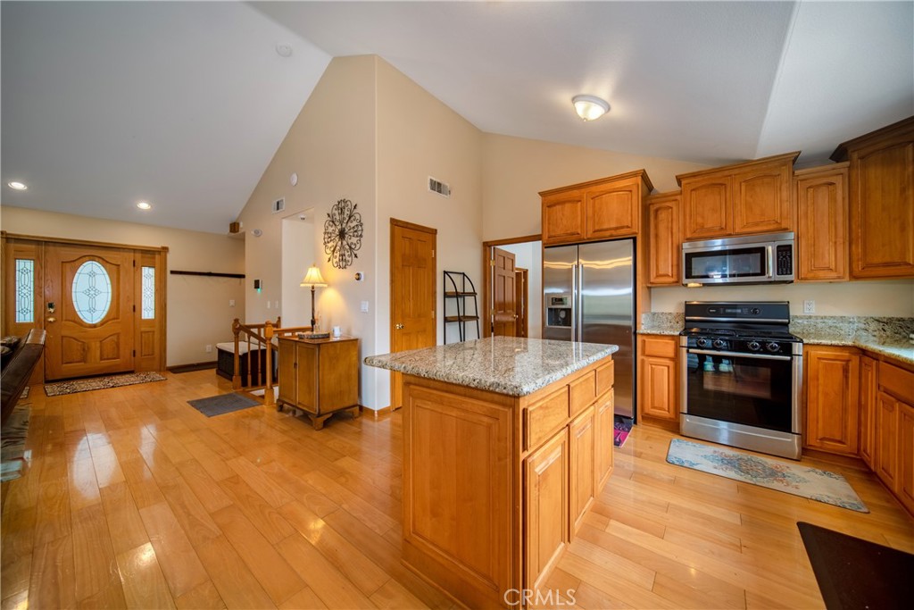 27391 Cottonwood Lane Property Photo 1