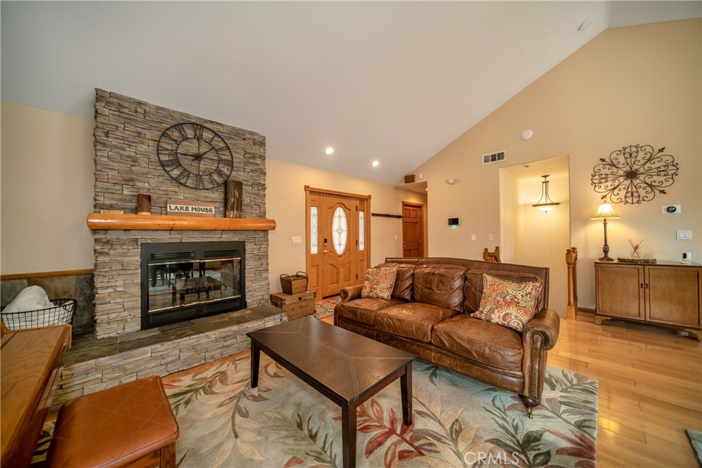 27391 Cottonwood Lane Property Photo 2