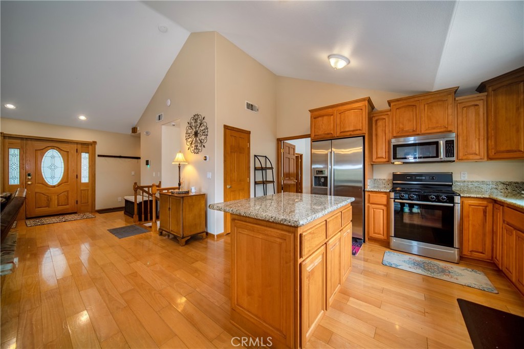 27391 Cottonwood Lane Property Photo 6