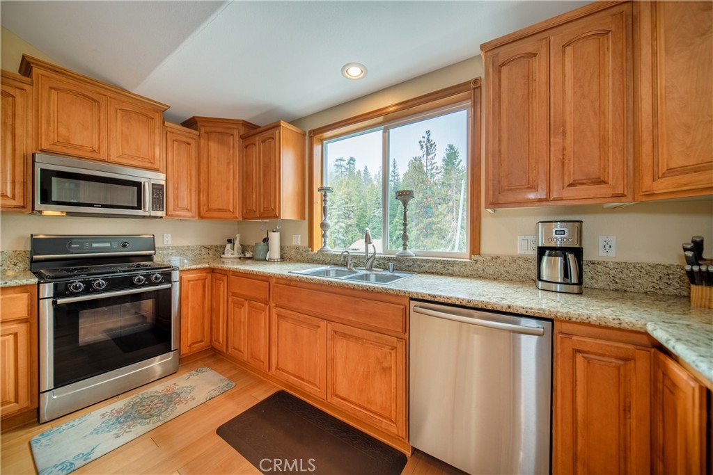 27391 Cottonwood Lane Property Photo 8