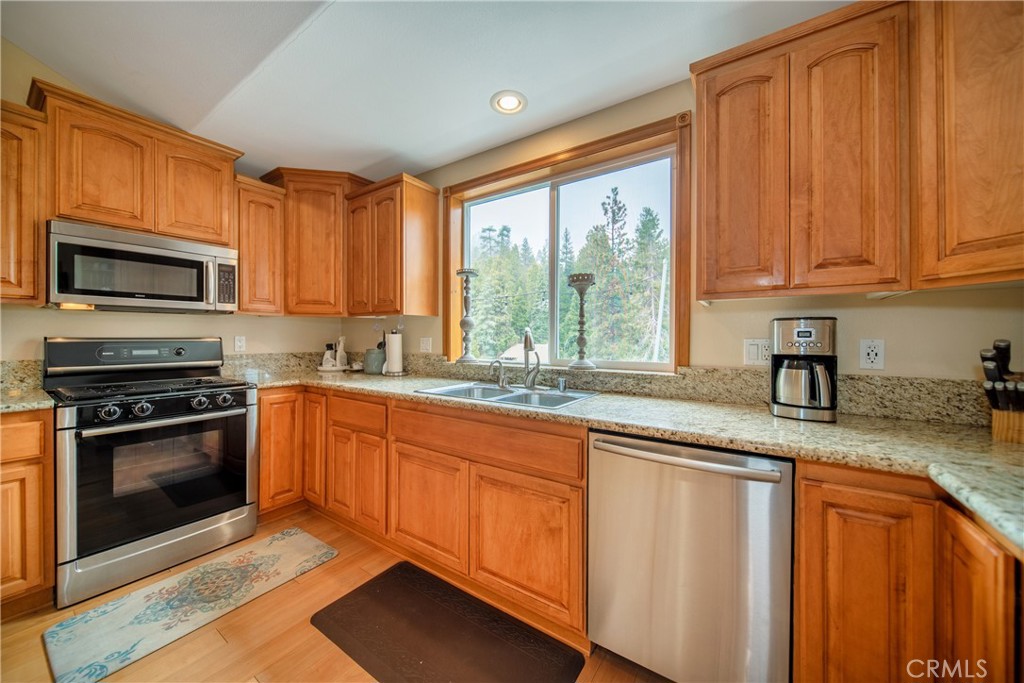27391 Cottonwood Lane Property Photo 8