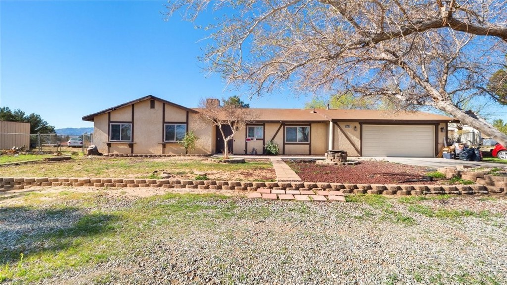 18635 Verano Street Property Photo