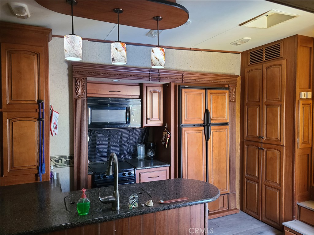 Central Unified Real Estate Listings Main Image
