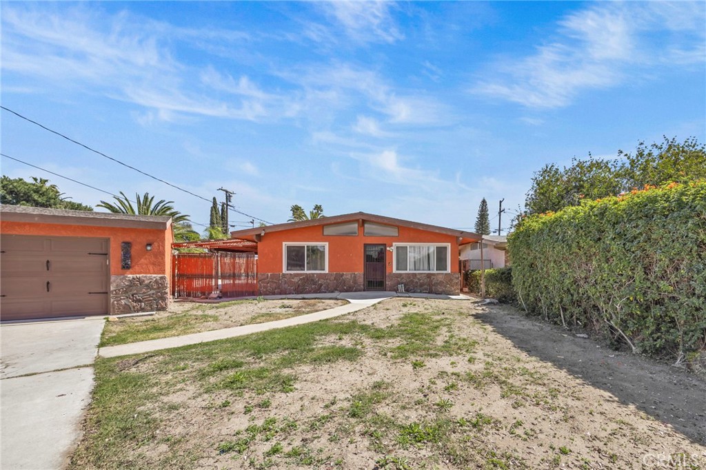 9417 Mango Avenue Property Photo