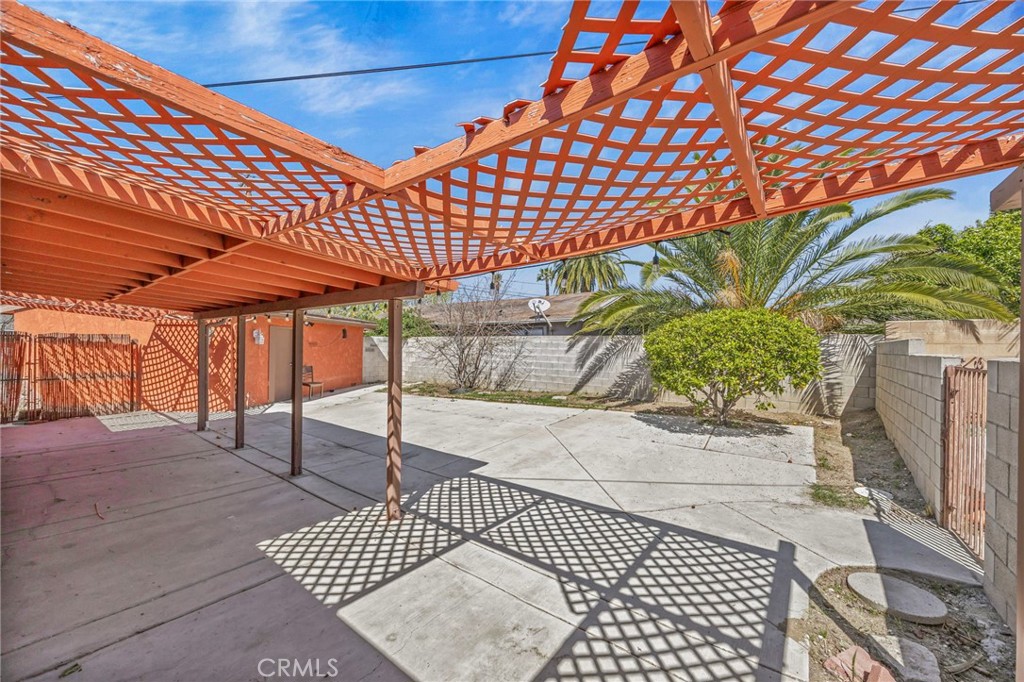 9417 Mango Avenue Property Photo 33